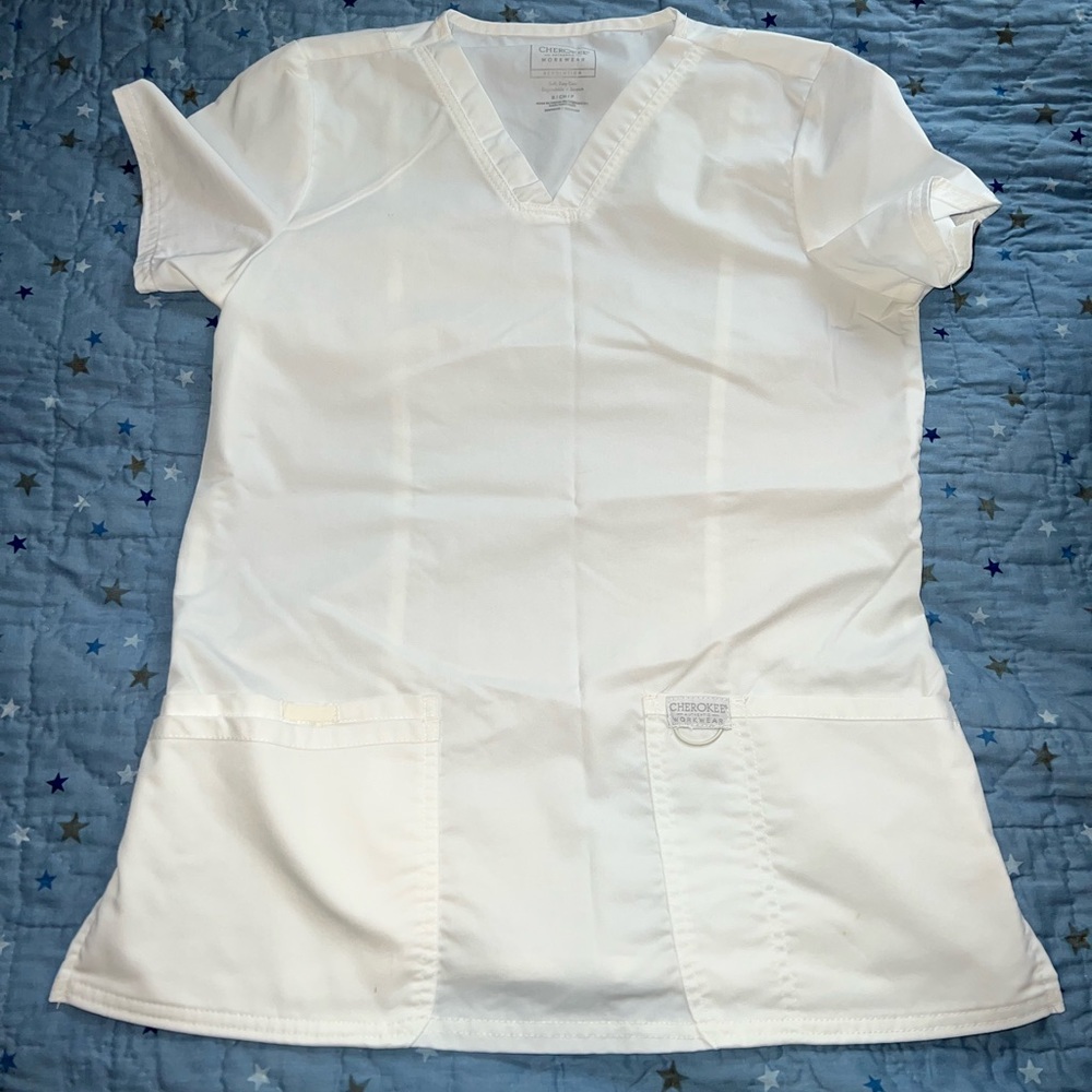 White Cherokee Workwear Revolution V-Neck Scrub Top Shirt Women's